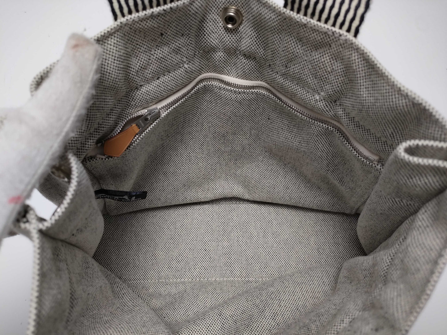 HERMES New Four Toe PM Tote Bag