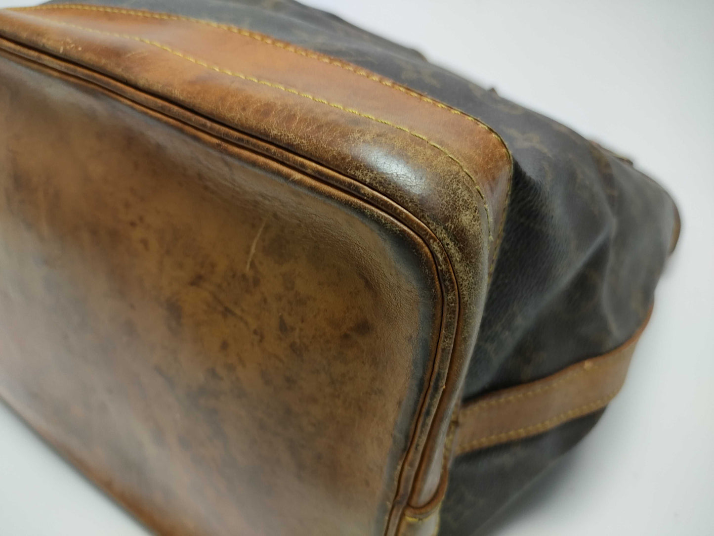 LOUIS VUITTON Monogram Noe Shoulder Bag