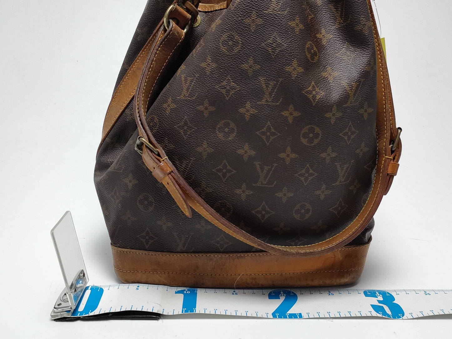 LOUIS VUITTON Monogram Noe Shoulder Bag