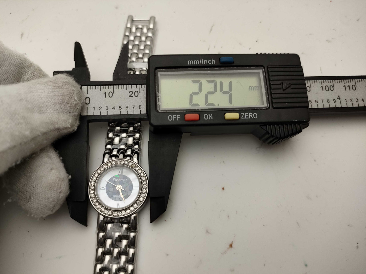 TOSCOW Shell Dial Unused Women's Watch