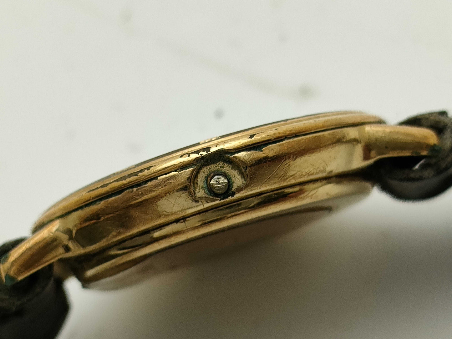 GUCCI 3000L Unworked Women's Watch