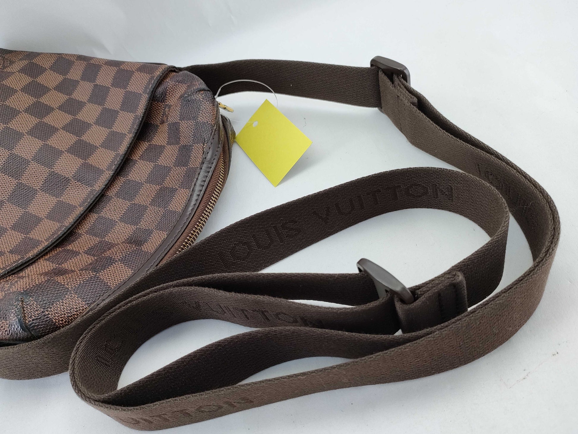 LOUIS VUITTON Damier N41135 Trotter Beaubourg Damier Shoulder Bag