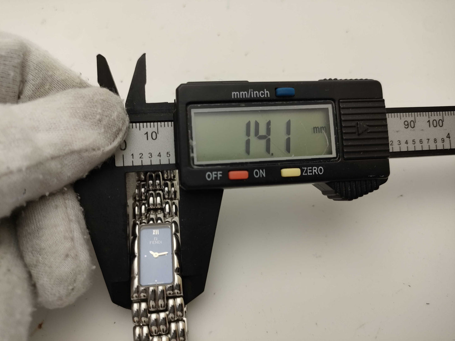 FENDI 660L Women's Watch