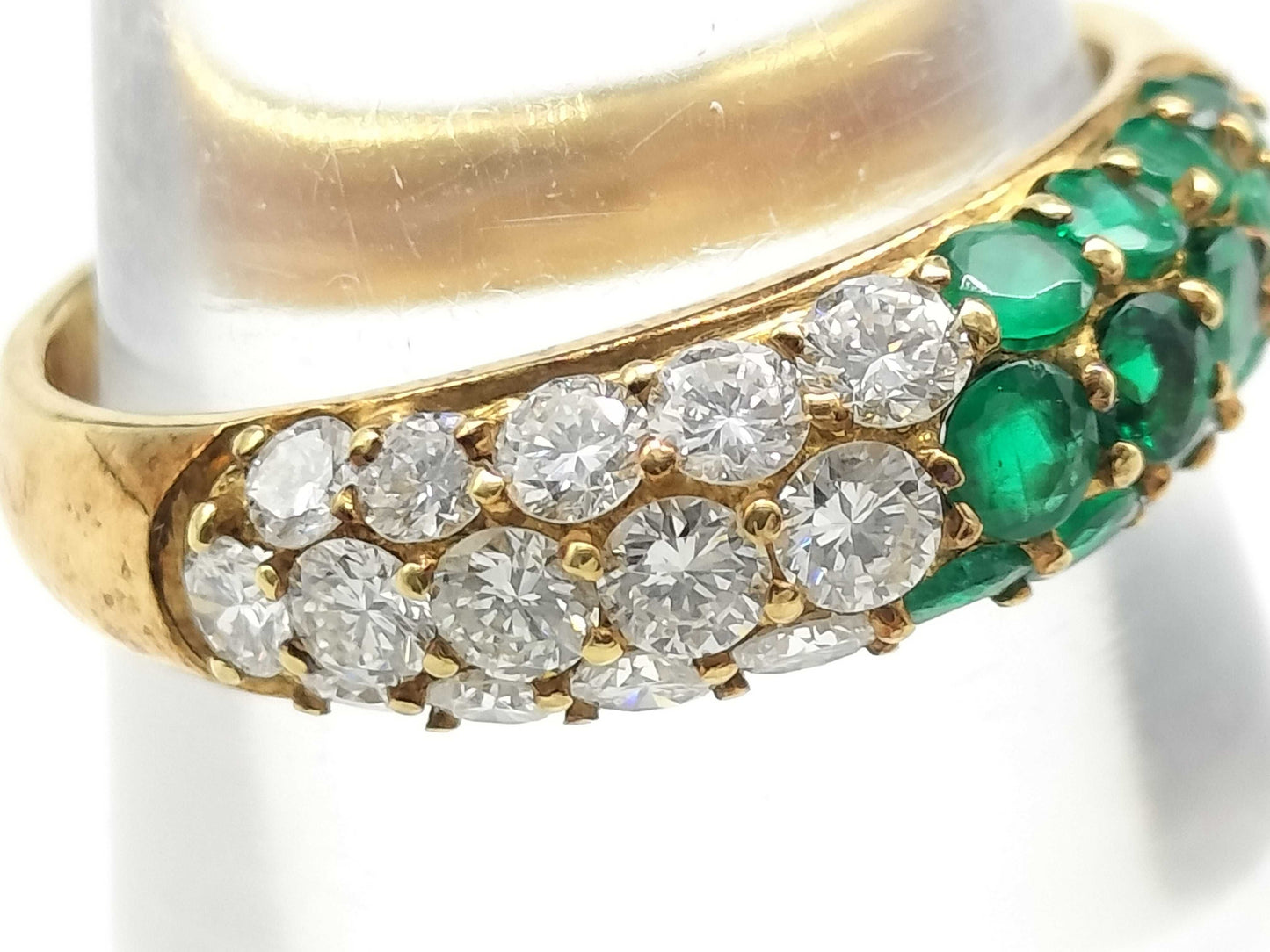 Emerald and Diamond 750 3.3g Ring