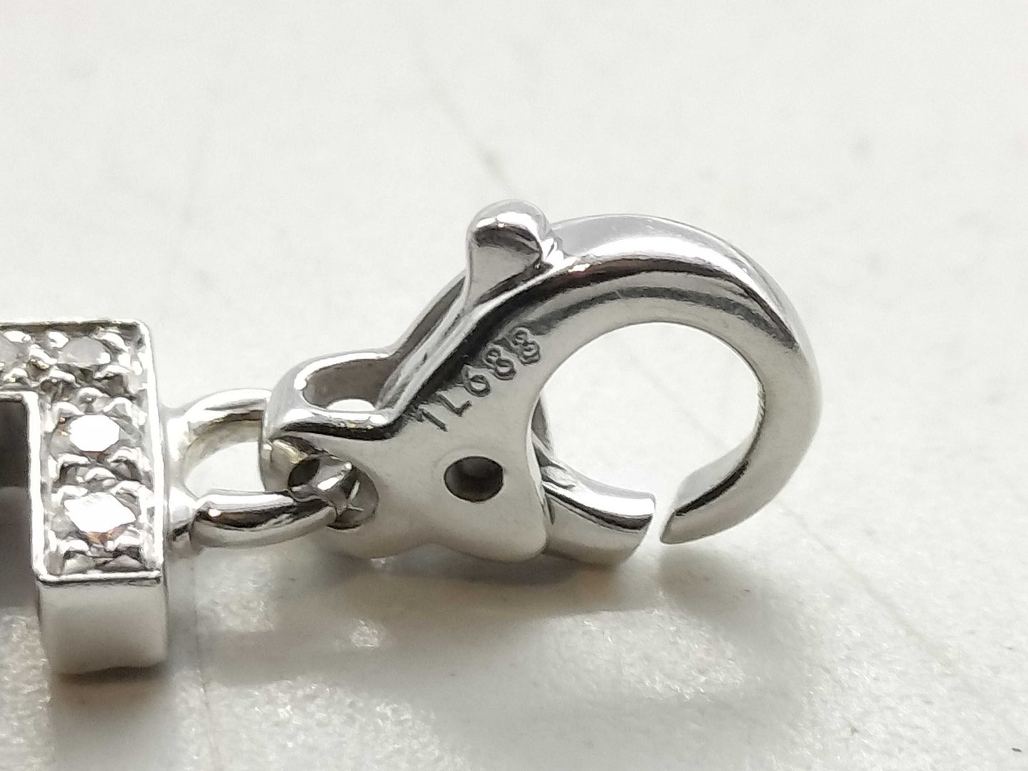 CHANEL NO.5 Diamond WG 750 2.3g Pendant Top