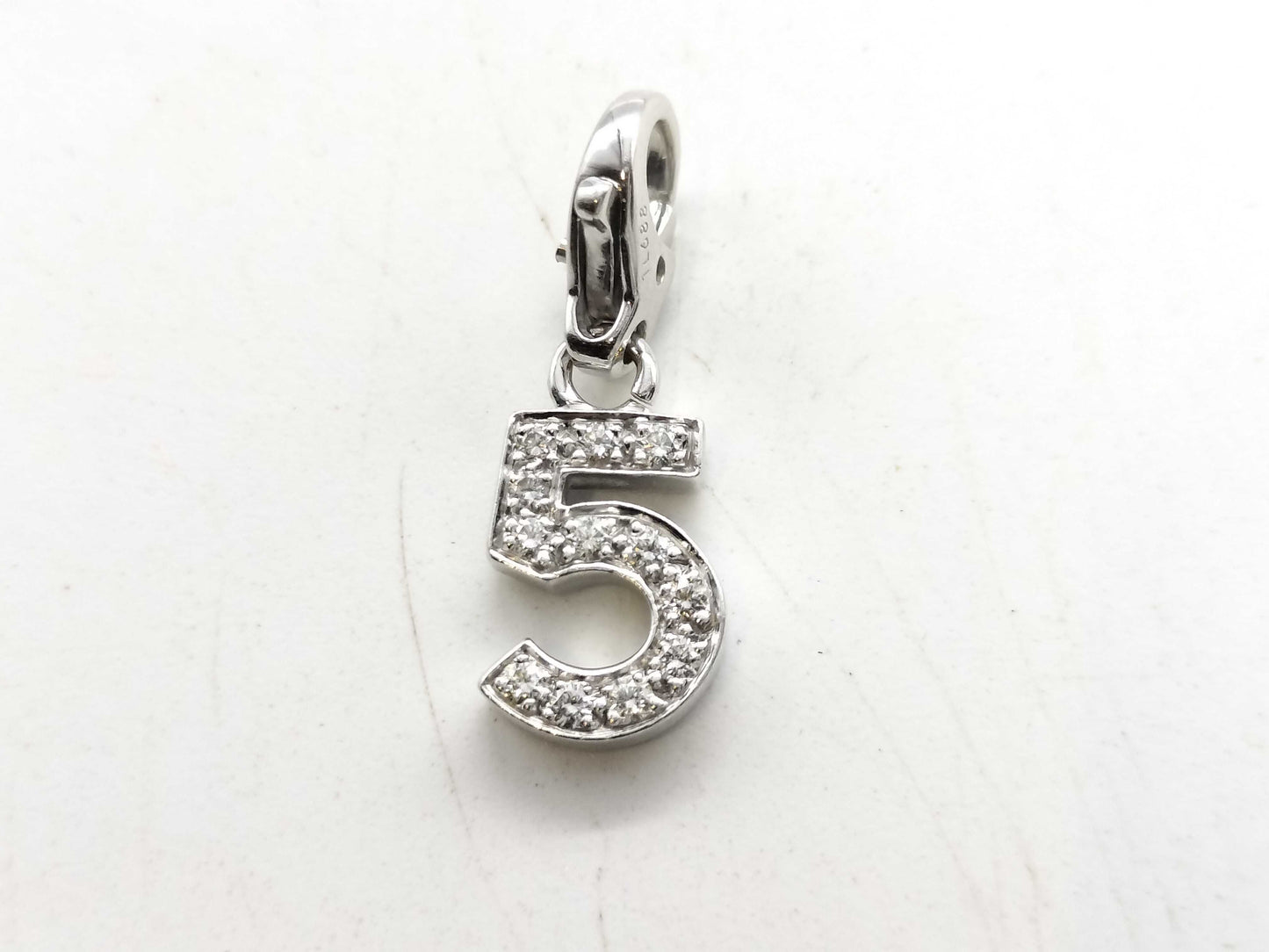 CHANEL NO.5 Diamond WG 750 2.3g Pendant Top
