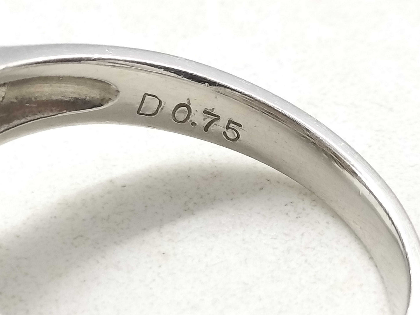 Akoya pearl ring, diameter 9.1mm, D0.75ct, PT850, 8.3g .
