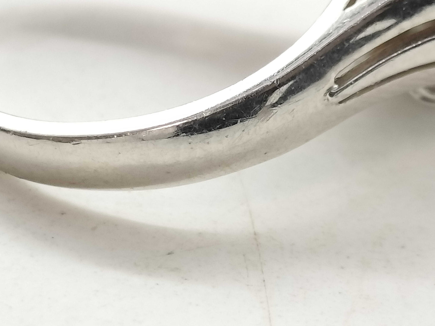 Akoya pearl ring, diameter 9.1mm, D0.75ct, PT850, 8.3g .