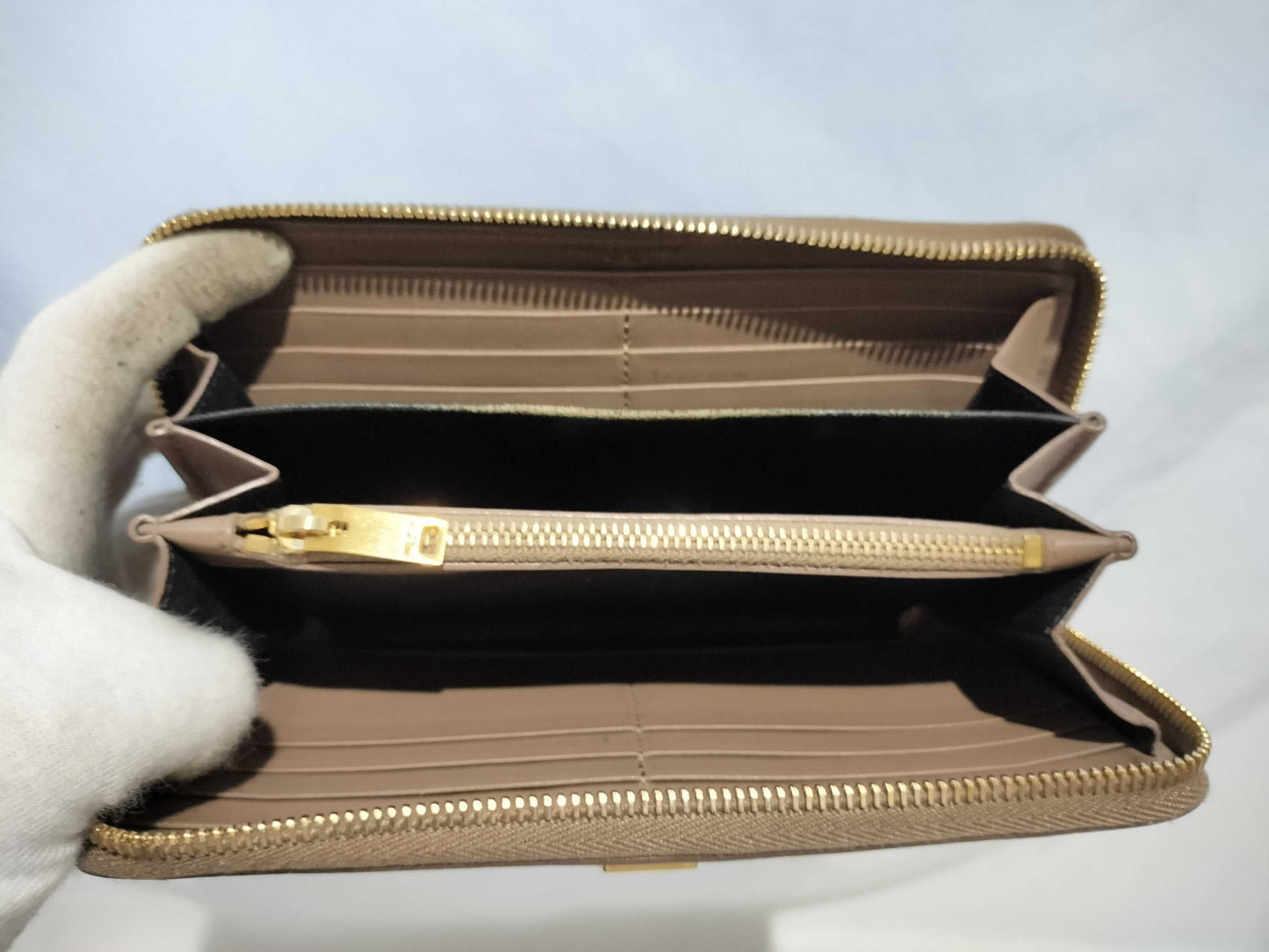 (10461_0053) Yves Saint Laurent Long Purse Purse