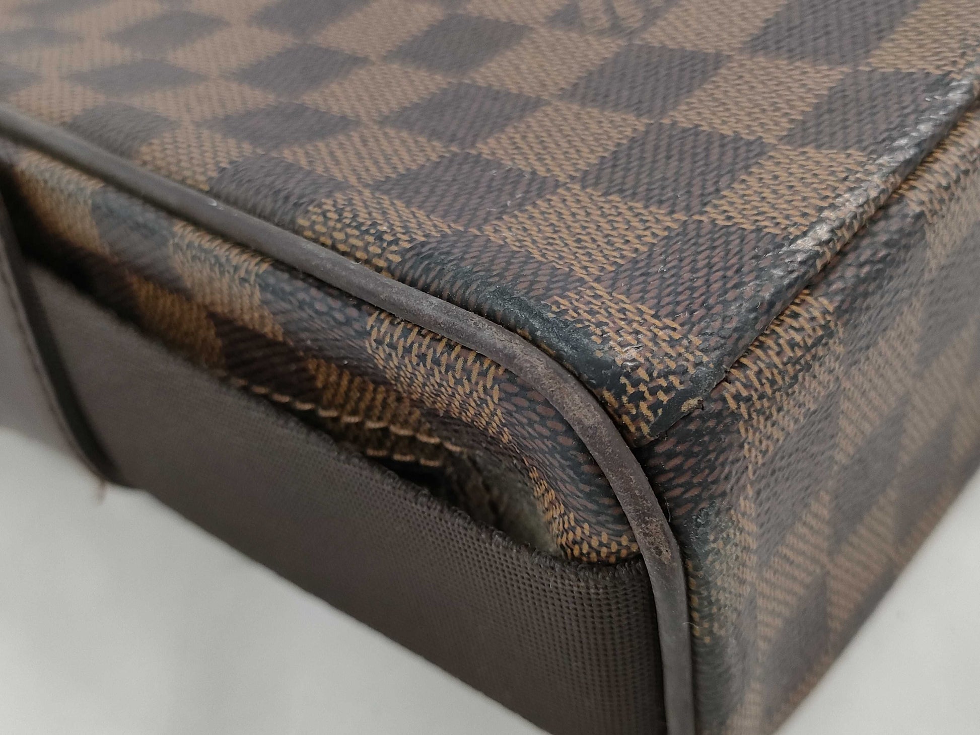 LOUIS VUITTON Damier N41442 Olaf PM Shoulder Bag