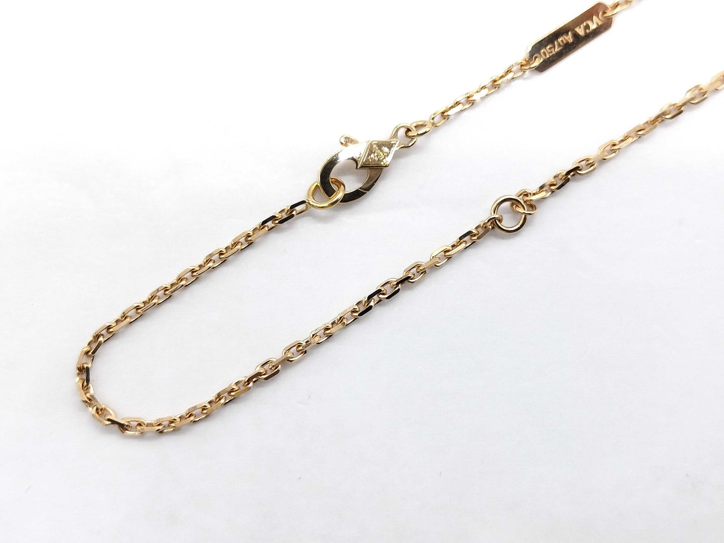 Van Cleef & Arpels Magic Alhambra Mother of Pearl Necklace in PG and Au750, 16.0g