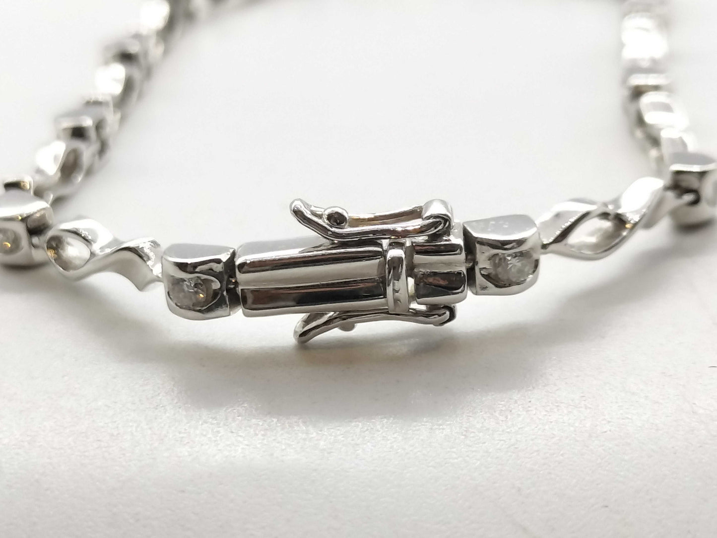 Diamond 750 8.0g Bracelet/Bangle