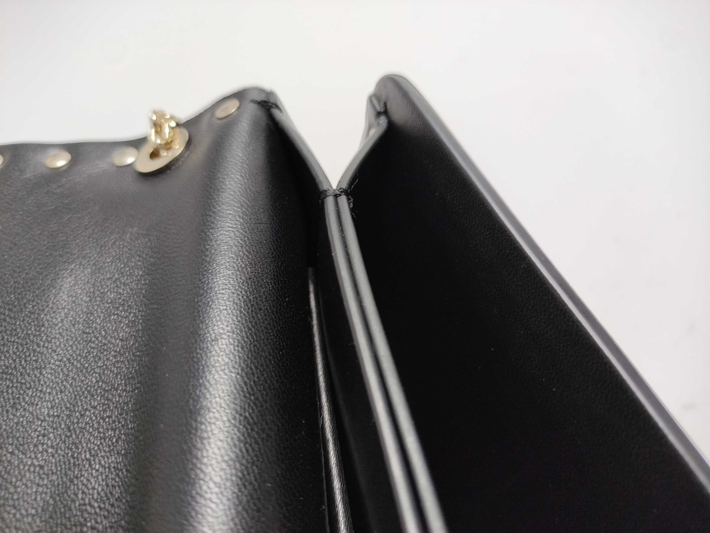 Valentino Garavani Chain Bag Shoulder Bag