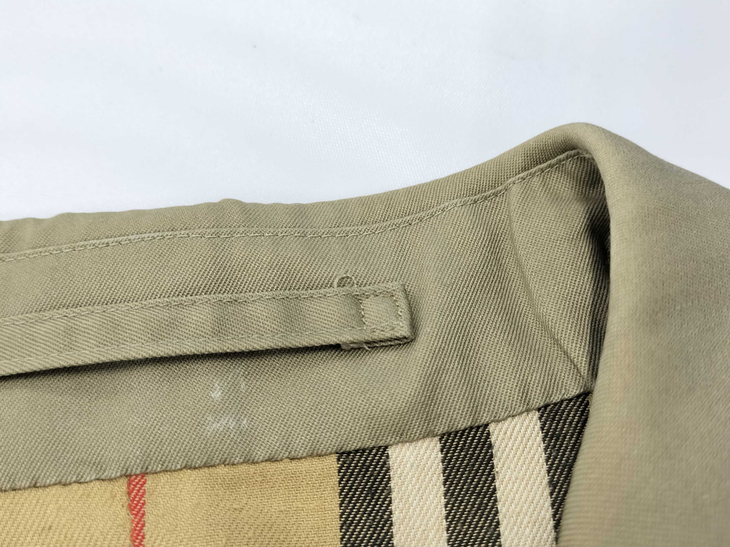 BURBERRY trench coat