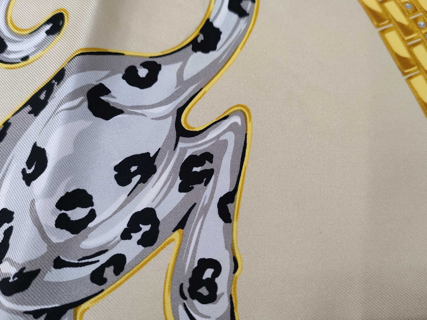 (10462_0182) Cartier Leopard Scarf