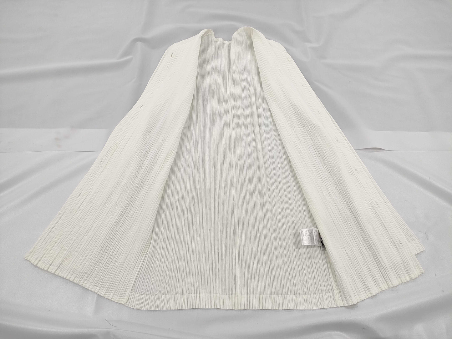 ISSEY MIYAKE Long Sleeve Shirt