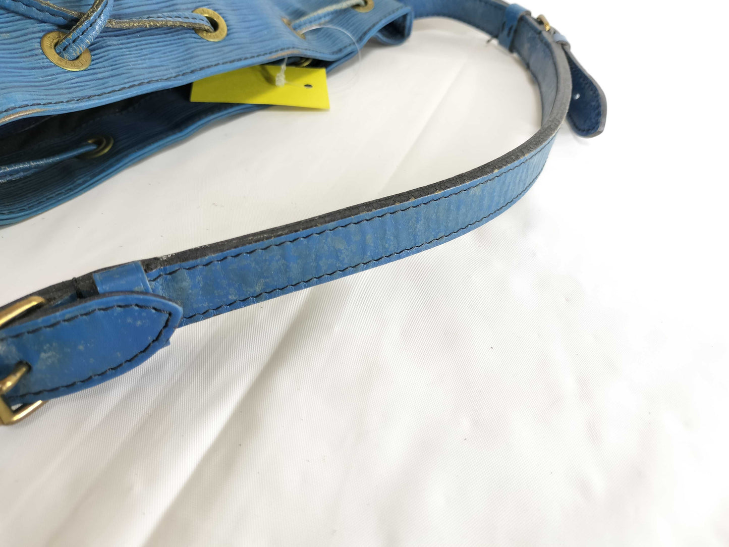 LOUIS VUITTON Epi Petit Noe Tote Bag