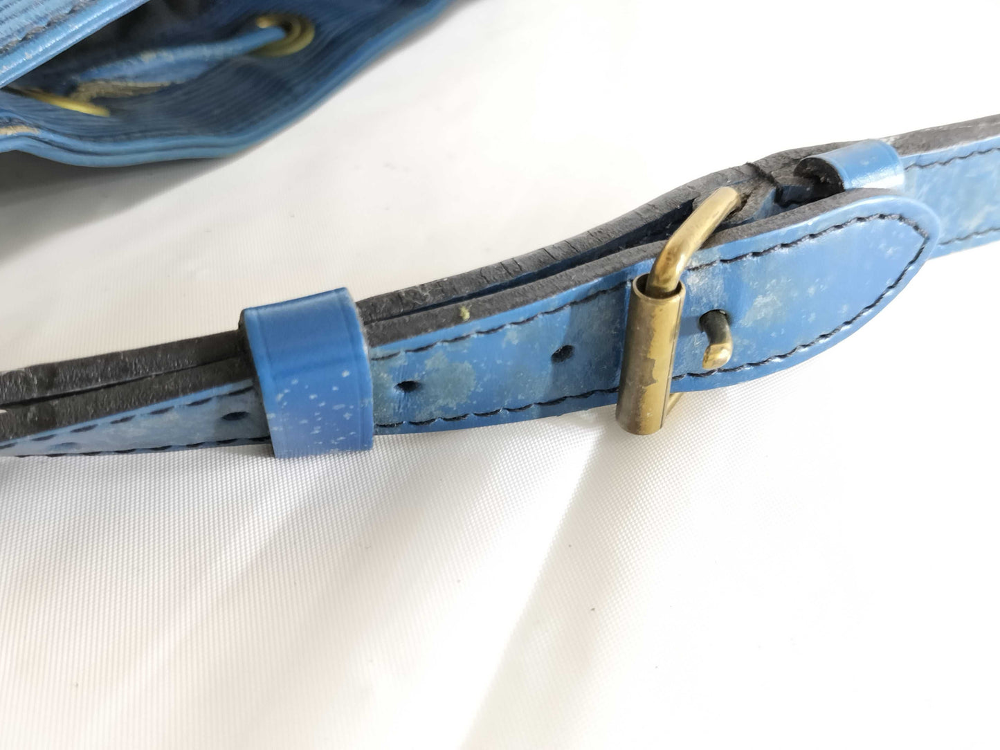 LOUIS VUITTON Epi Petit Noe Tote Bag