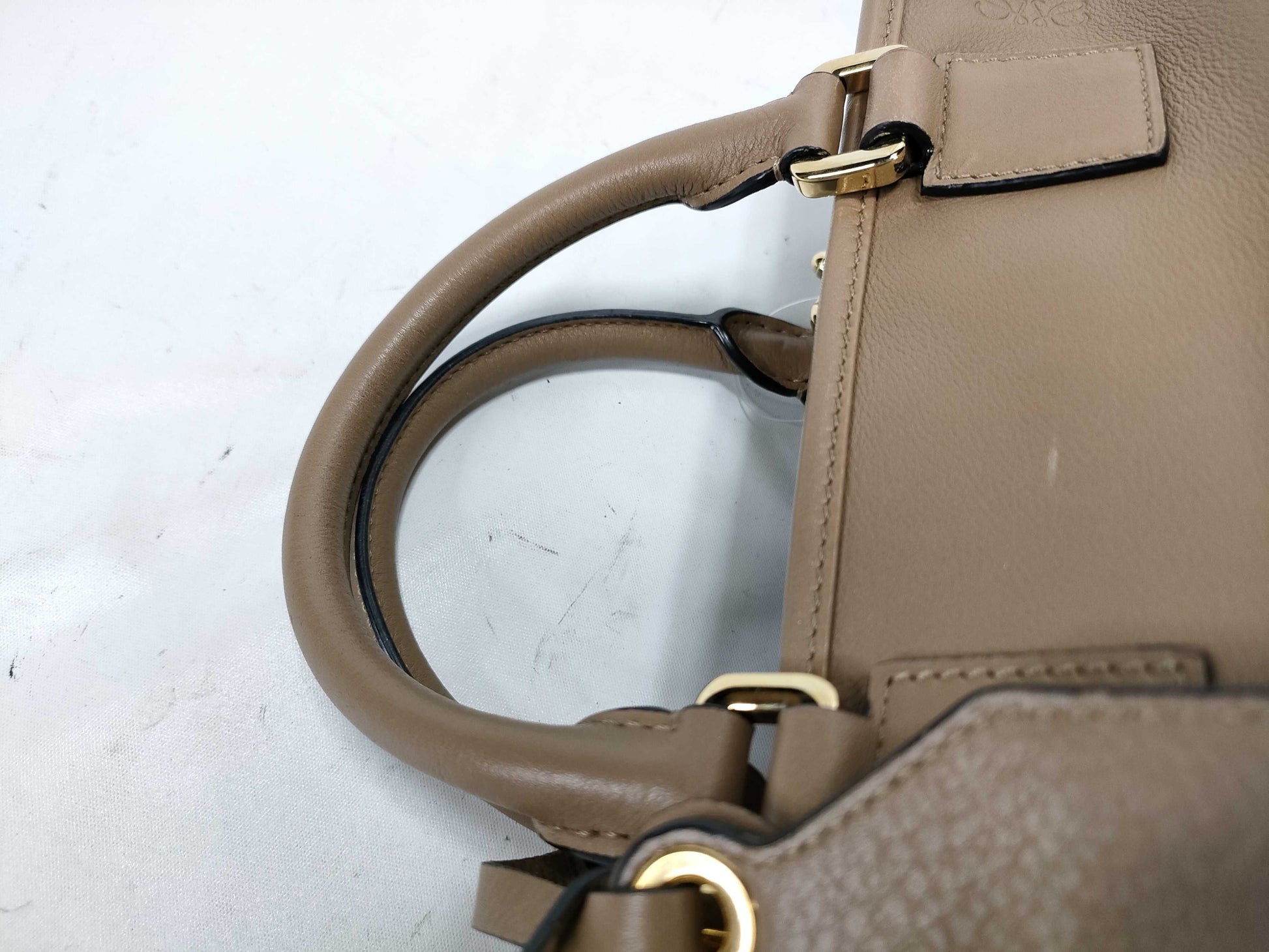 LOEWE Amazona 28 Handbag