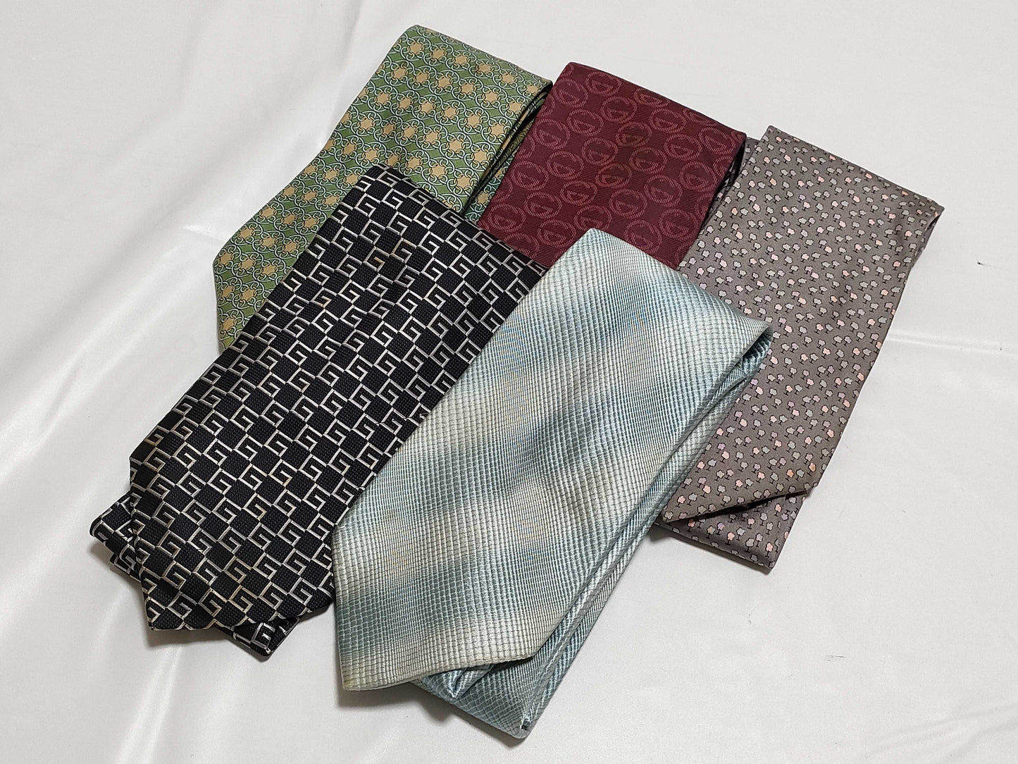 GUCCI Ferragamo/Gucci/Hermès 5-piece tie set