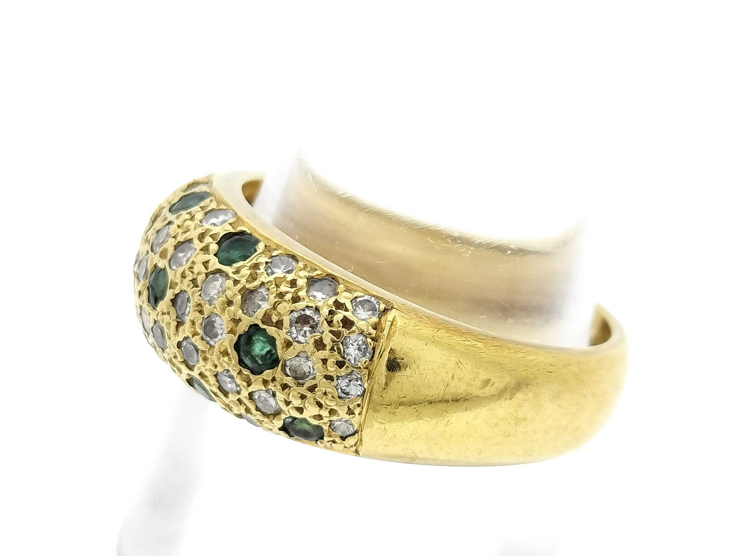 Emerald and Diamond 750 5.9g Ring