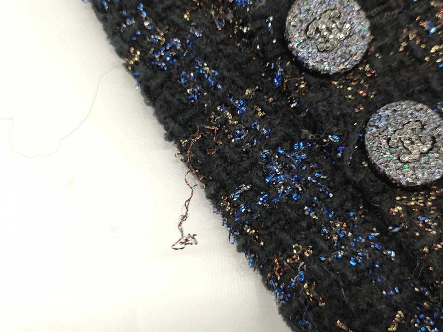 CHANEL Black and Blue Lame P71761 Tweed Jacket Size 34 Jacket