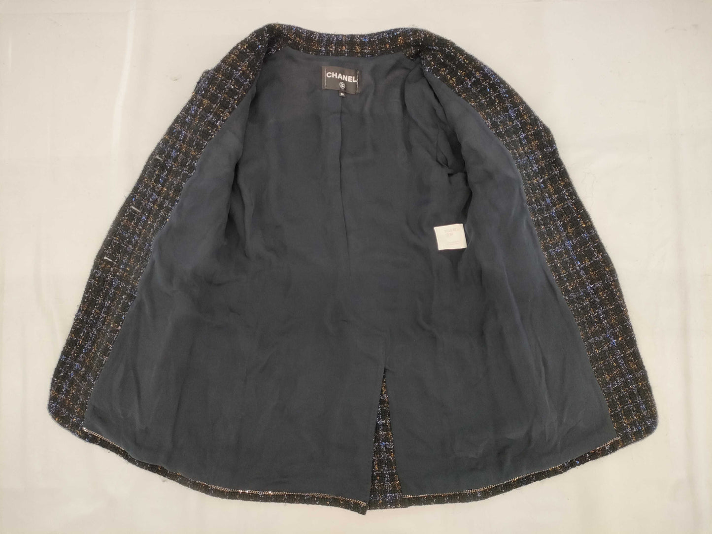 CHANEL Black and Blue Lame P71761 Tweed Jacket Size 34 Jacket