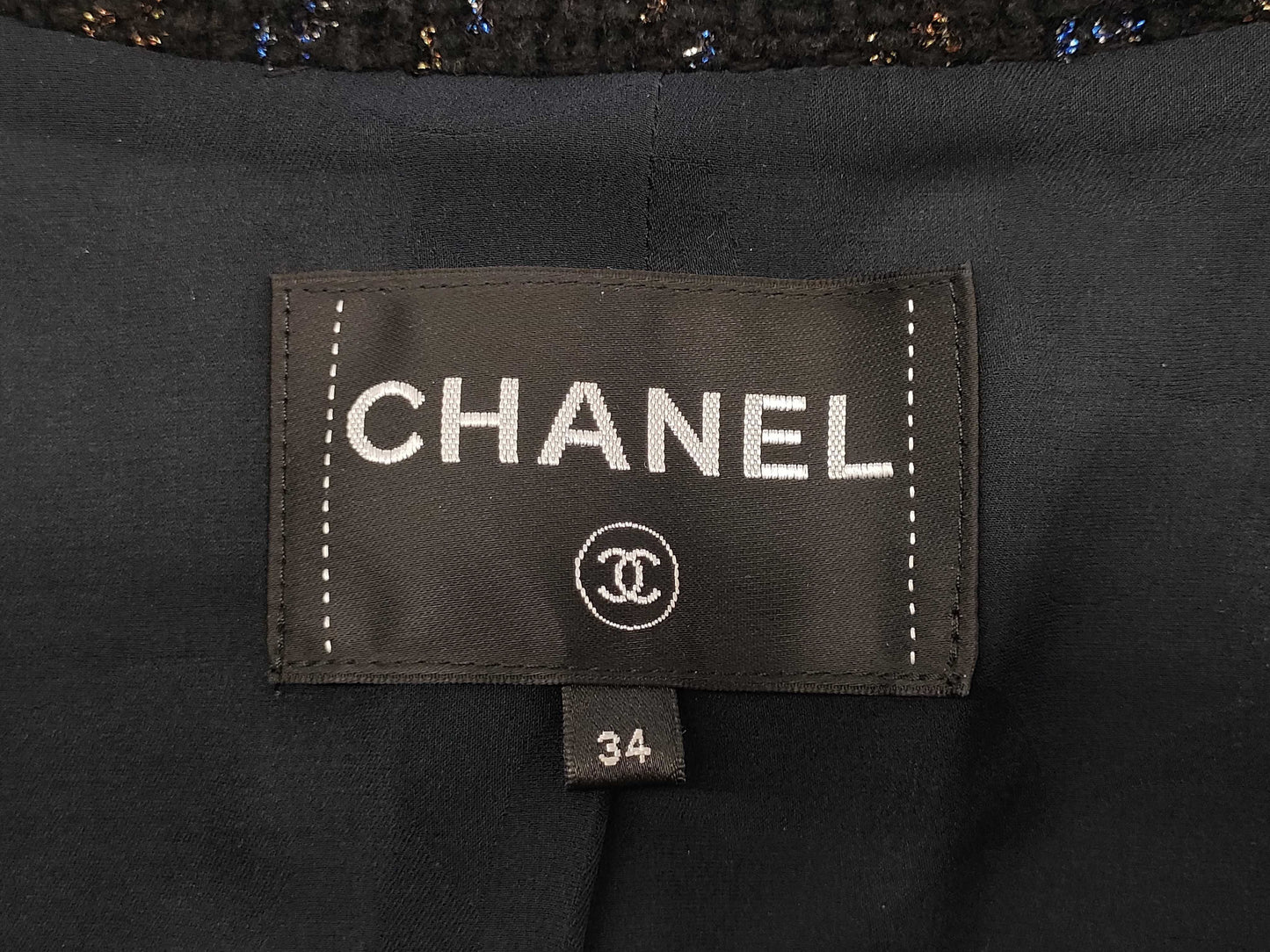 CHANEL Black and Blue Lame P71761 Tweed Jacket Size 34 Jacket