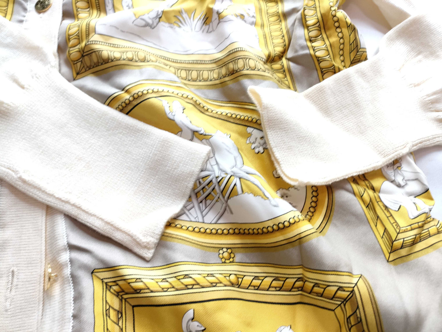(10462_0094) HERMES Silk Cardigan Serie Centaur Equestrian Cardigan
