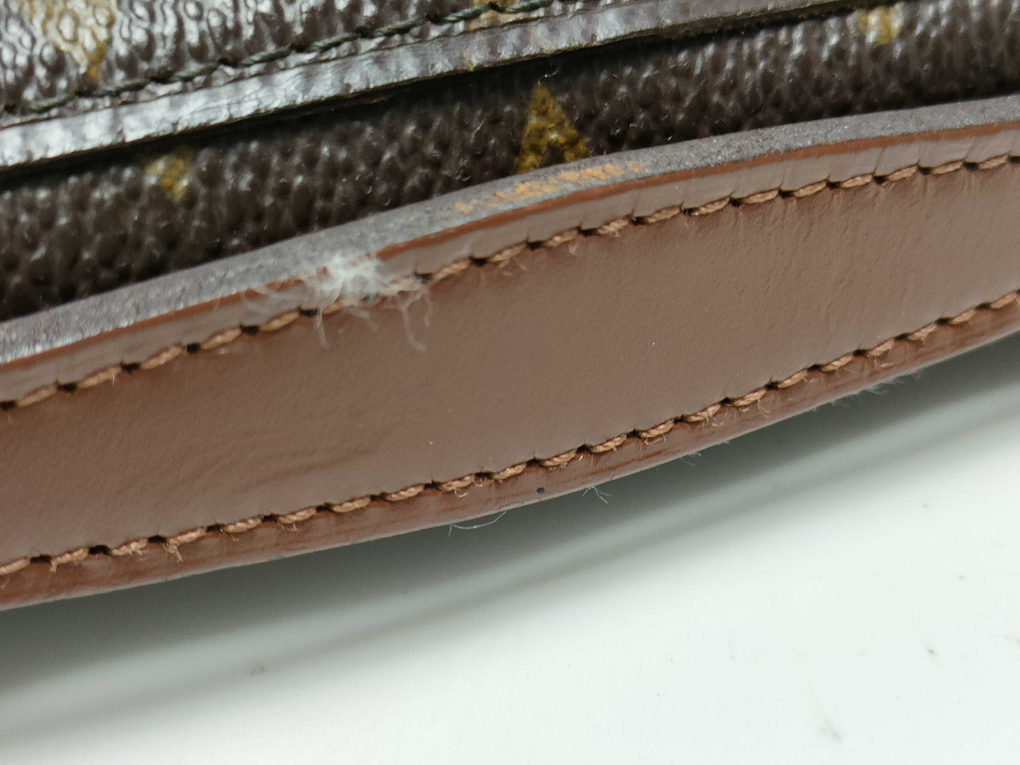 LOUIS VUITTON Monogram Travel Case MI8904 Pouch