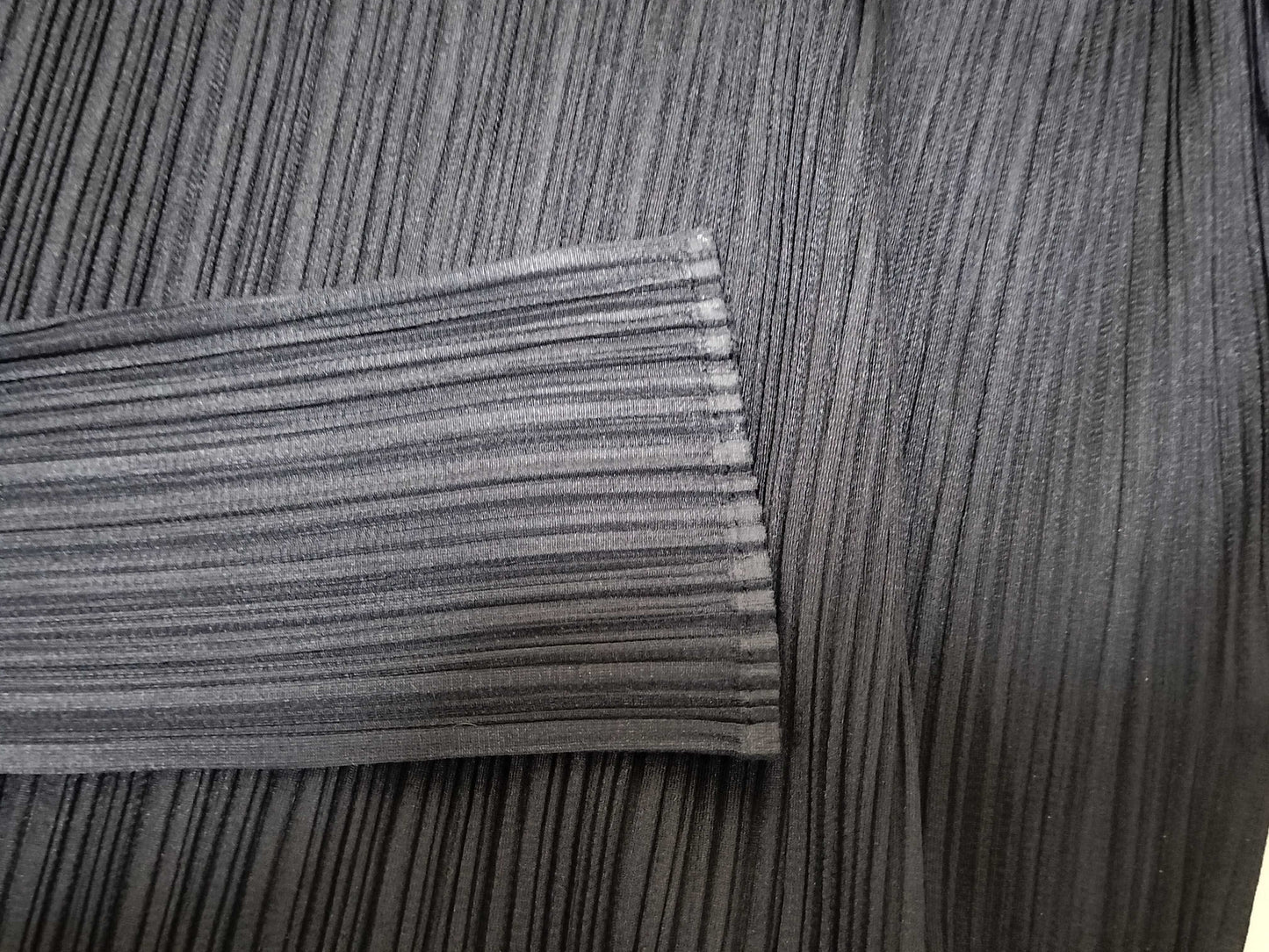 ISSEY MIYAKE Pleats Please Top Navy Top