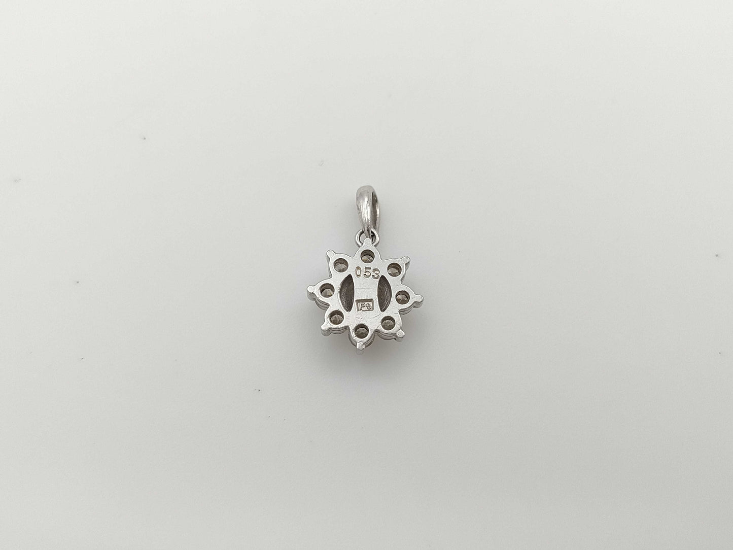 D0.53ct Pt850 2.1g Pendant Top