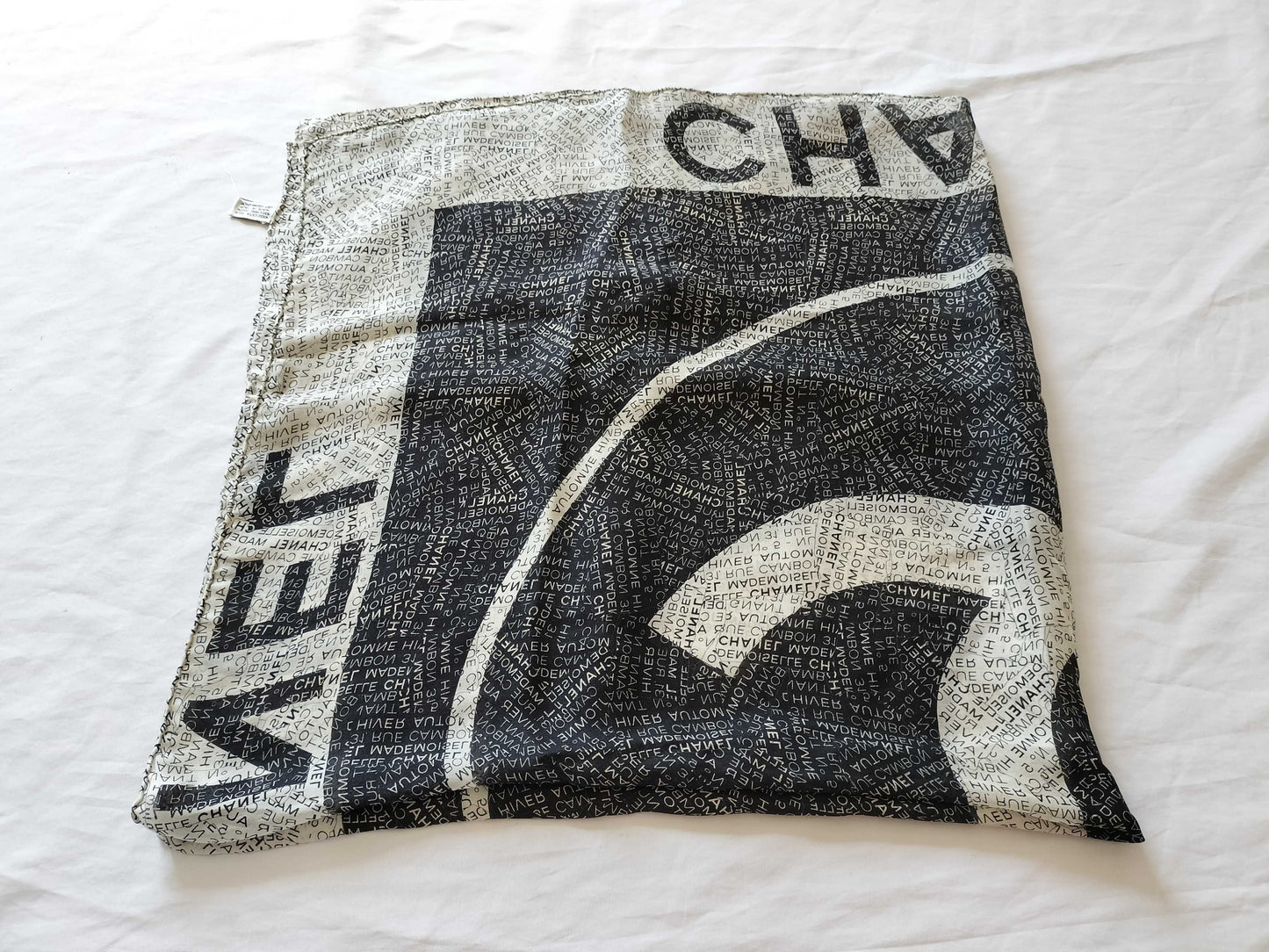 (10462_0142) CHANEL Cocomark Cocomark Logo Monochrome Scarf