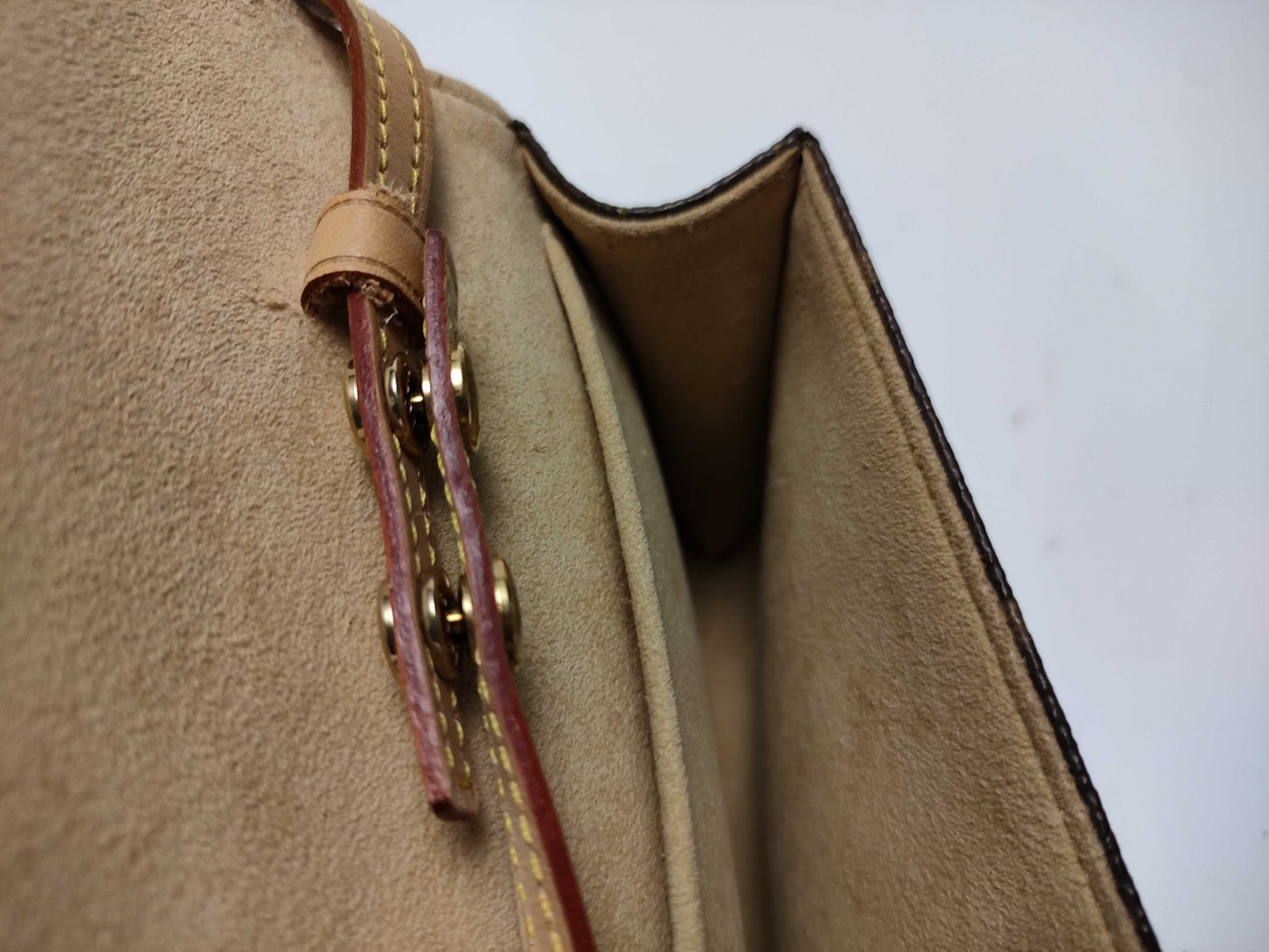 LOUIS VUITTON Monogram M51855 Pochette Florentine Shoulder Bag