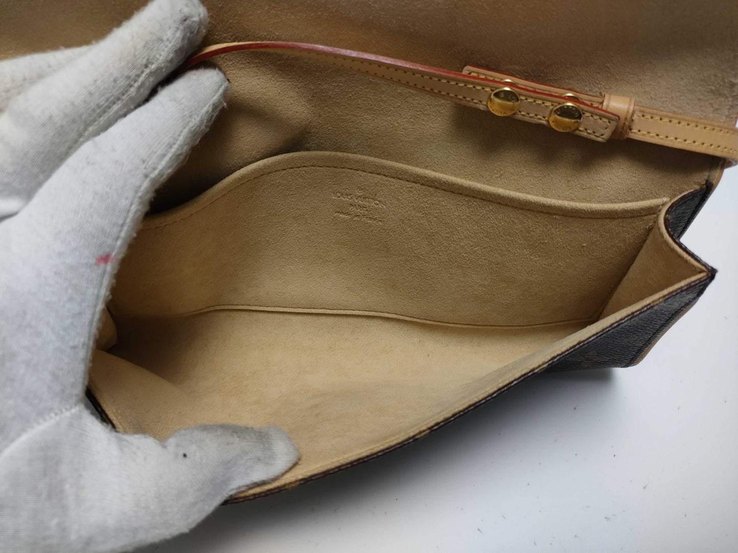 LOUIS VUITTON Monogram M51855 Pochette Florentine Shoulder Bag