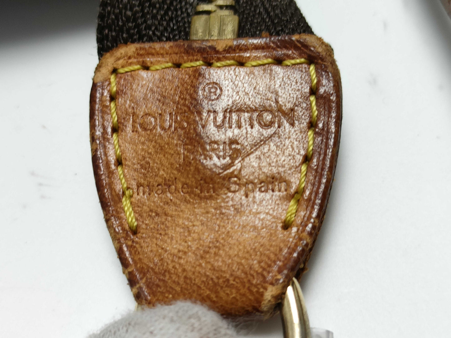 LOUIS VUITTON Monogram Accessoires Pouch