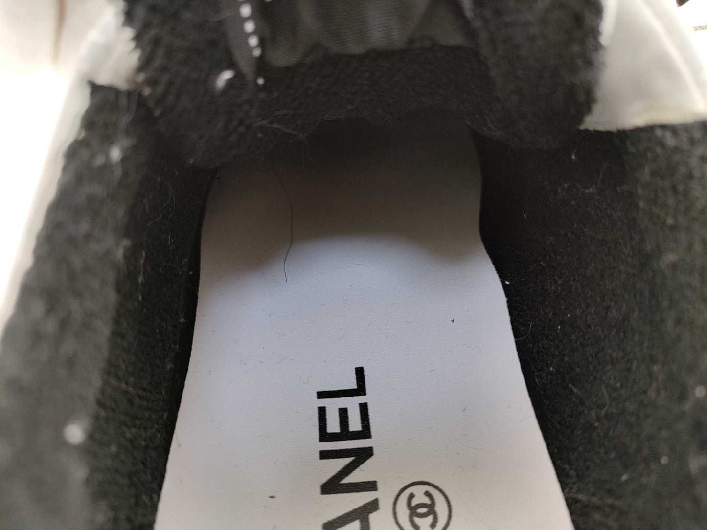 CHANEL G35934 Black/White Sneakers