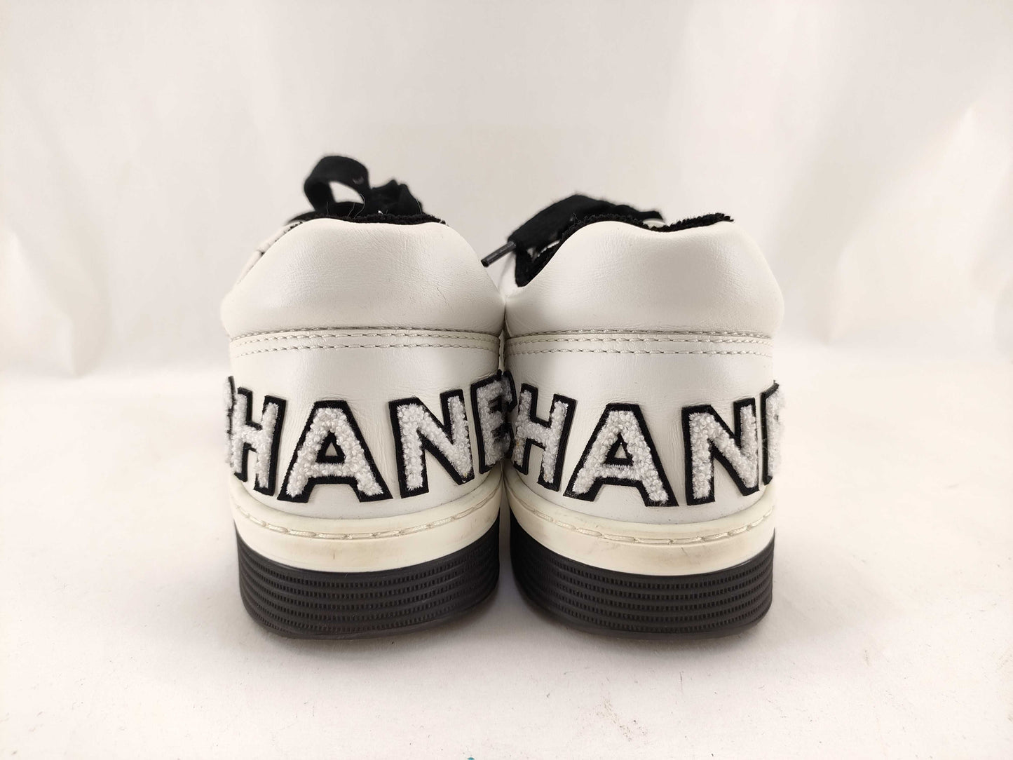 CHANEL G35934 Black/White Sneakers