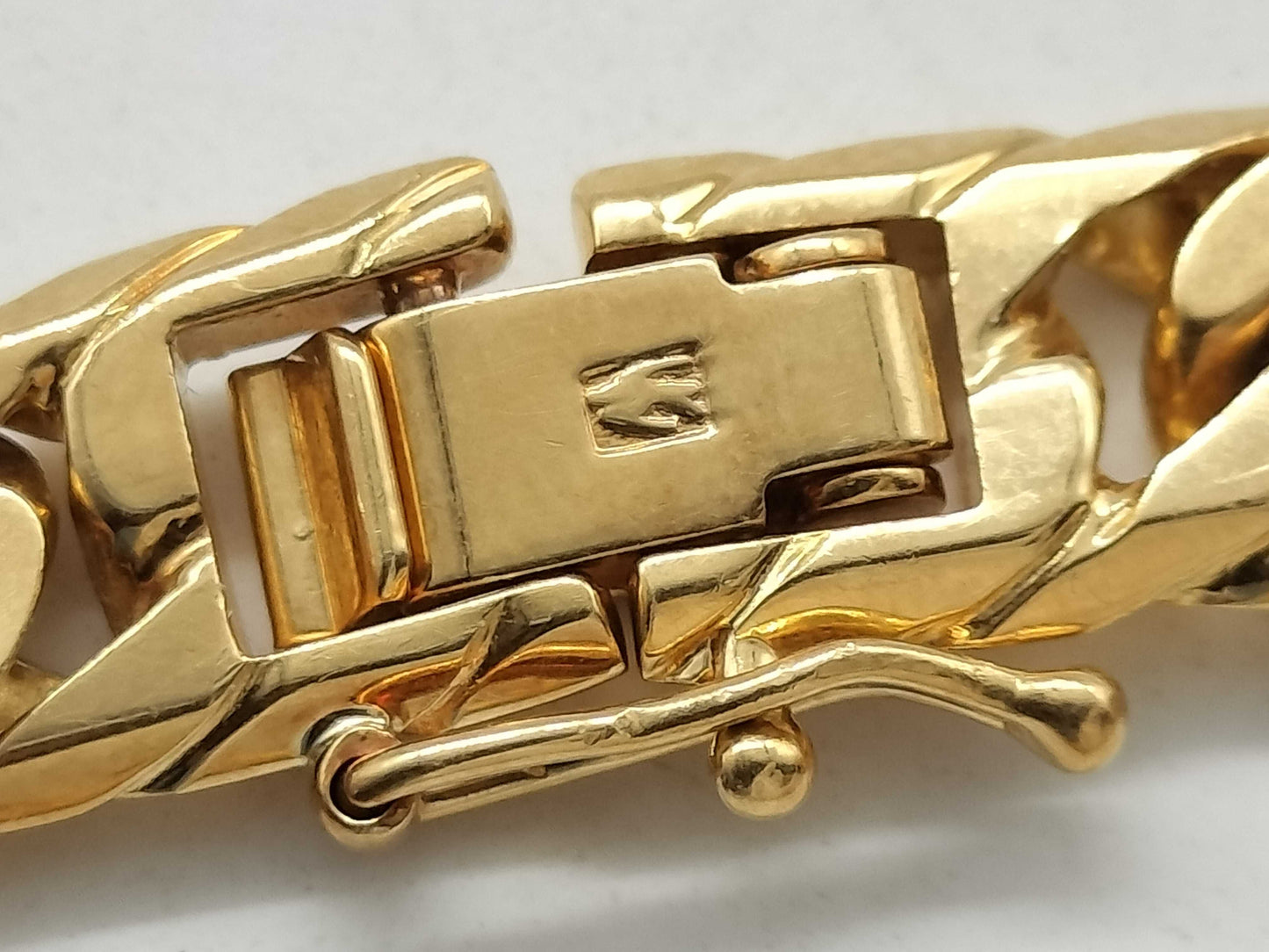 Kihei 6-sided double K18 27.0g bracelet/bangle