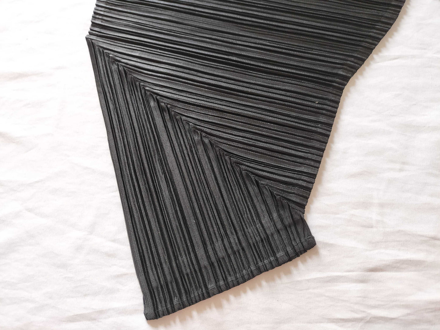 (10462_0176) ISSEY MIYAKE Pleated Pleated PP63-JF421 Bottoms