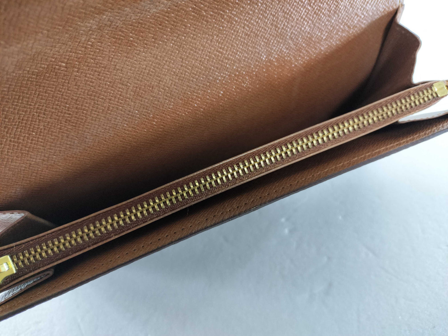 LOUIS VUITTON Monogram Portefeuille Sarah Wallet