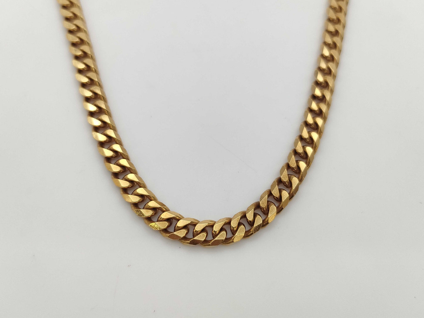 8-sided single-ring 18K gold necklace, 80.1g
