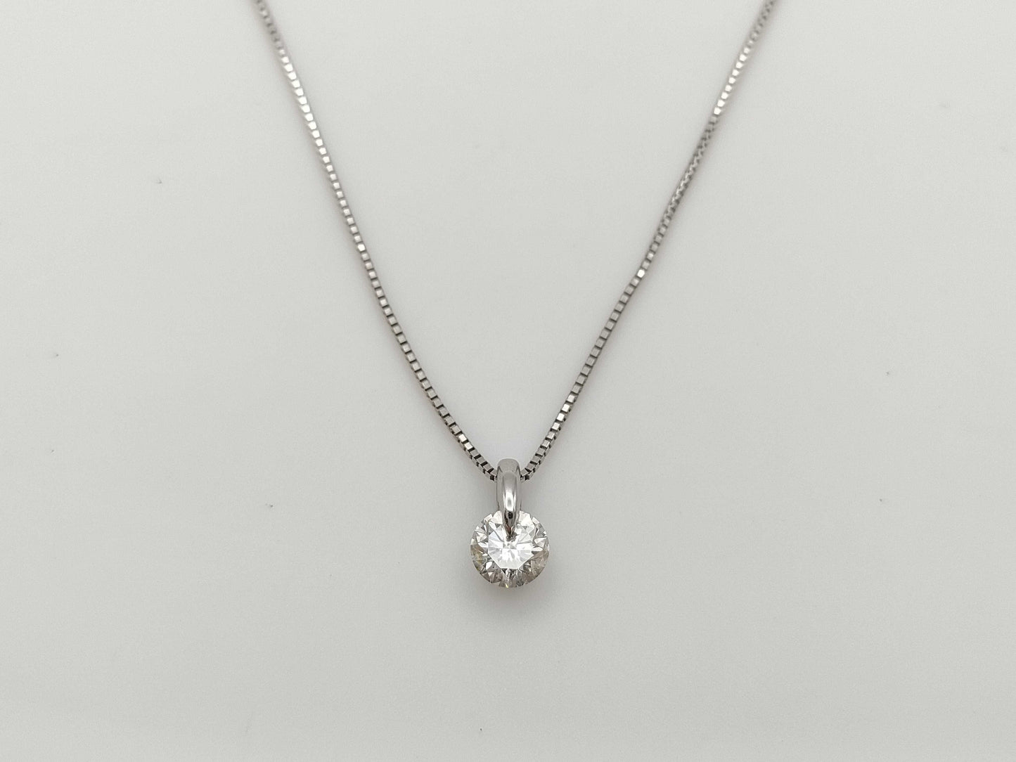 D0.62ct Pt900/Pt850 3.1g Necklace