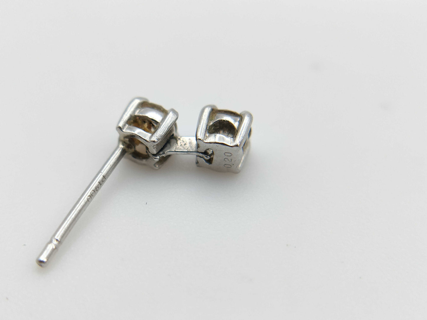 D0.20ct Pt900 0.5g Earrings