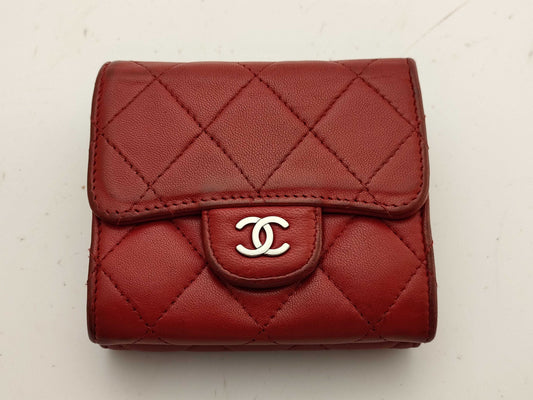 CHANEL Lambskin Matelasse Double Hook Wallet