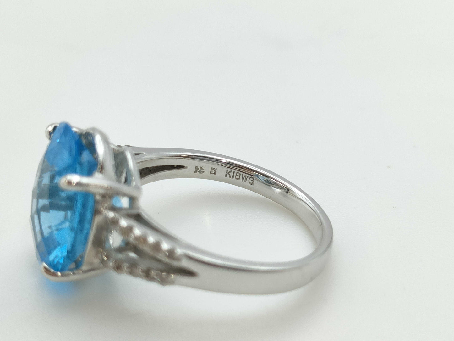 Blue Topaz 4.85ct D0.11ct K18WG 4.3g Ring