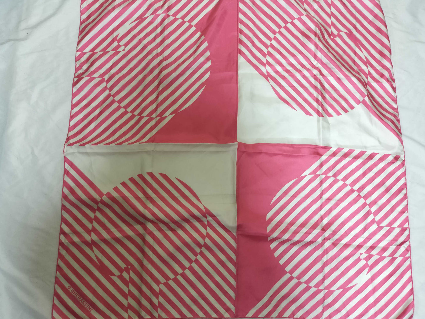 BURBERRY scarf *1 piece / Cartier and other scarves *4 pieces