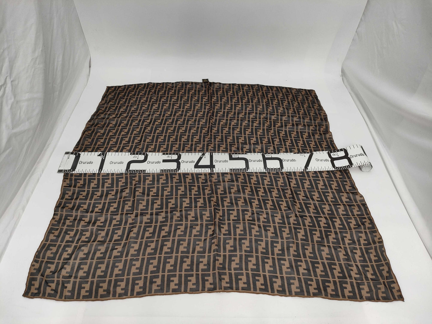 (10462_0261) FENDI Zucca Brown Scarf