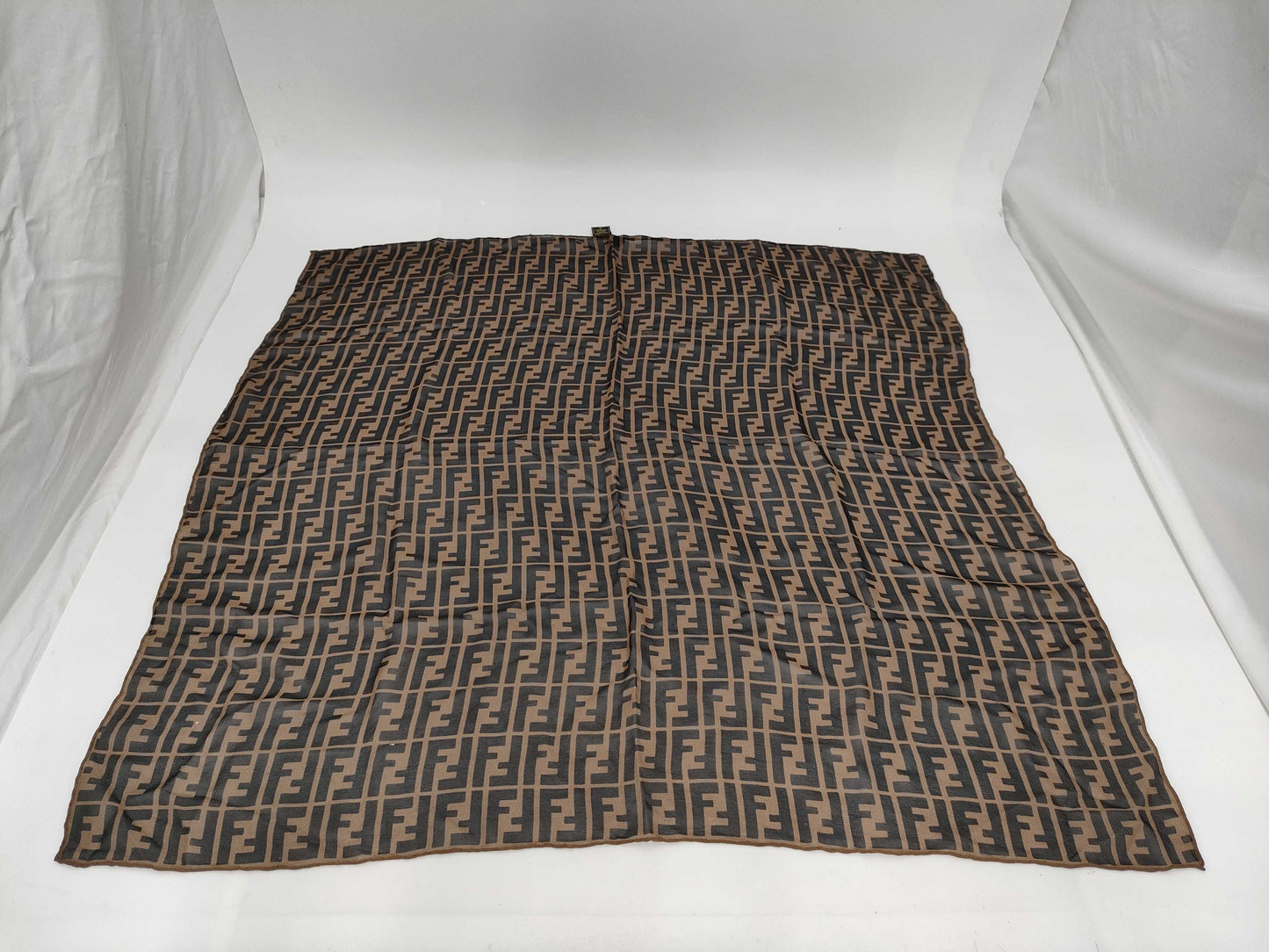 (10462_0261) FENDI Zucca Brown Scarf
