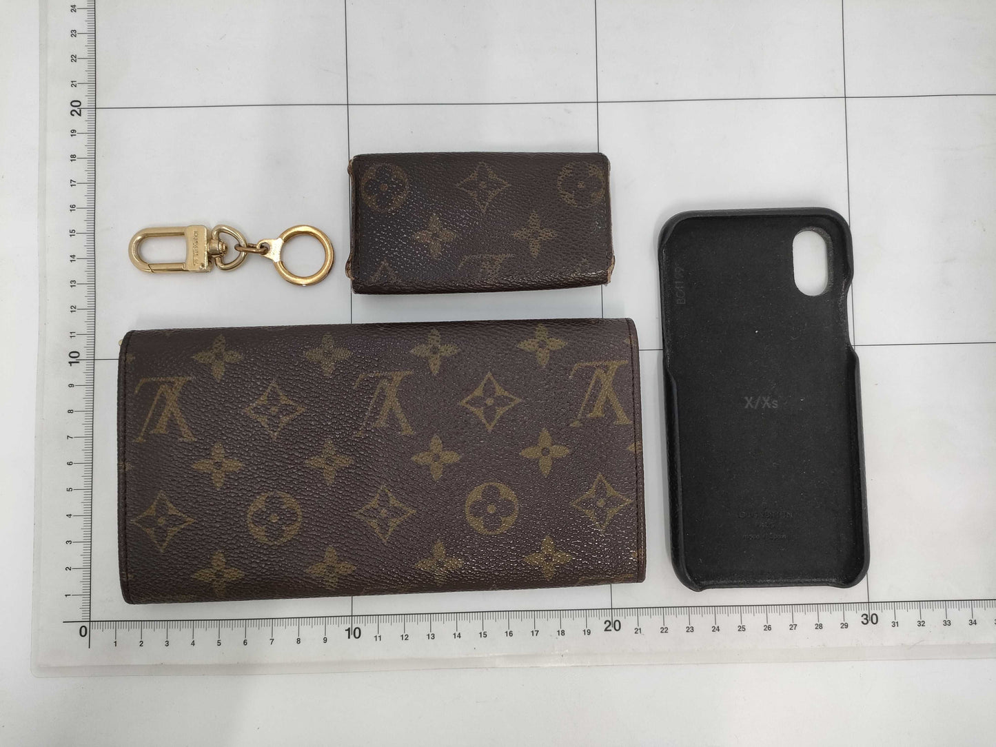 (10463_0014) LOUIS VUITTON Long Wallet Key Case Smartphone Case Charm Set Other Accessories